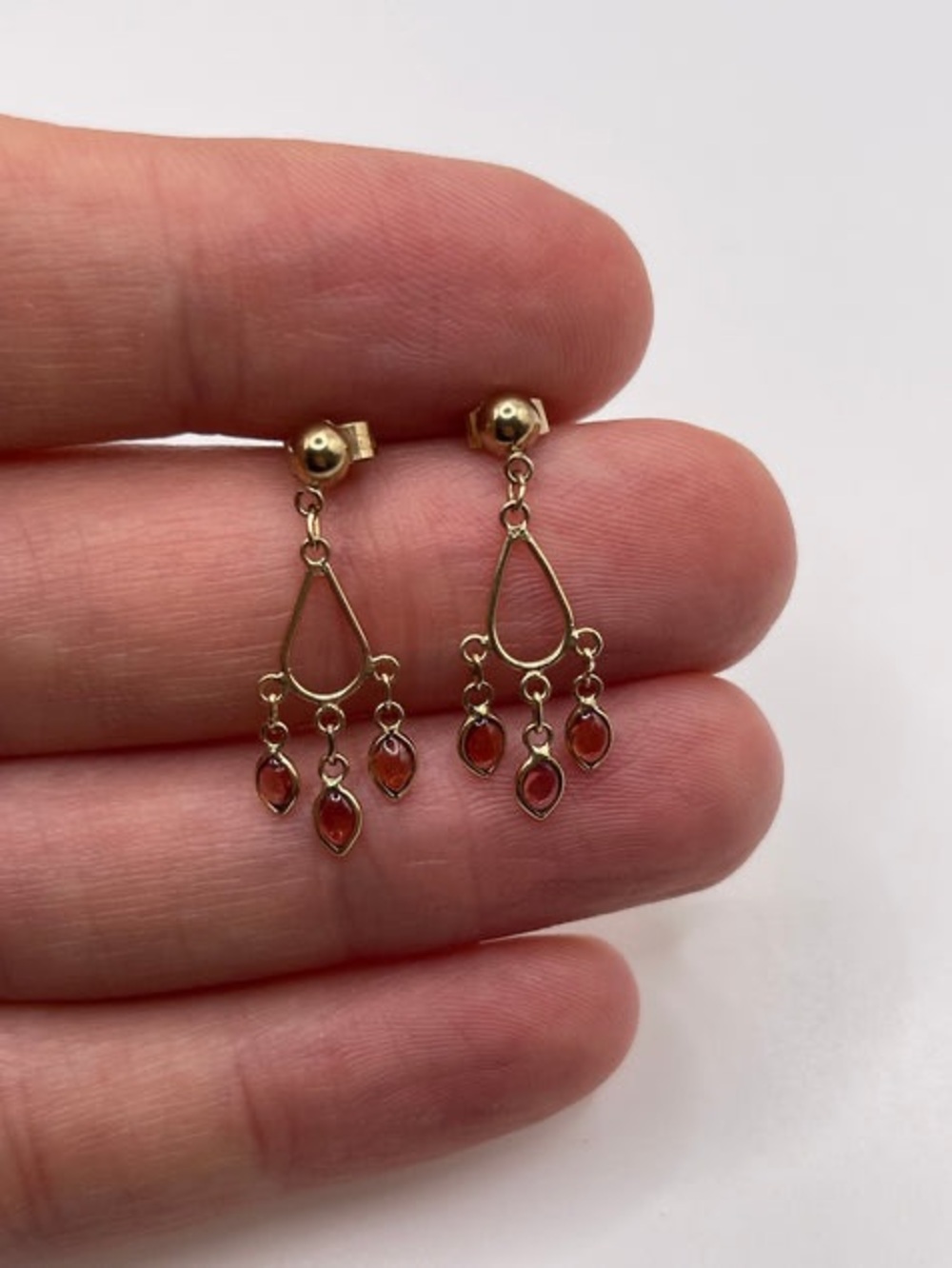 9k solid yellow gold teardrop earrings studs with 3 garnets